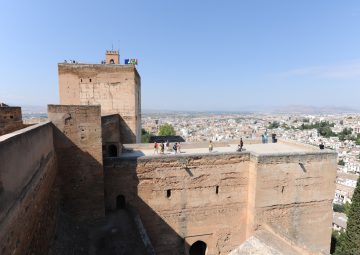 view-to-the-watchtower-torre-de-la-vela-the-alcazaba-the-alhambra-granada-andalusia-spain_t20_pRBg0Y (1)